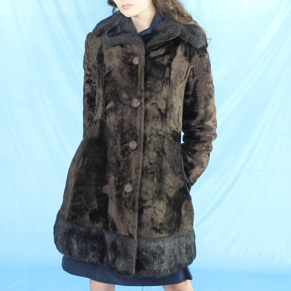 Vintage 70s Faux Fur Coat Groovy Black and Brown Fuzzy Jacket - Picture 4 of 8